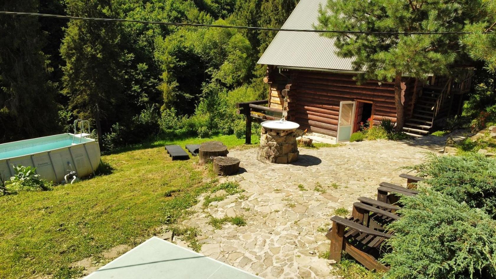 Bungalow In Mauntains With Chan Near The Forest 斯拉夫西克 外观 照片